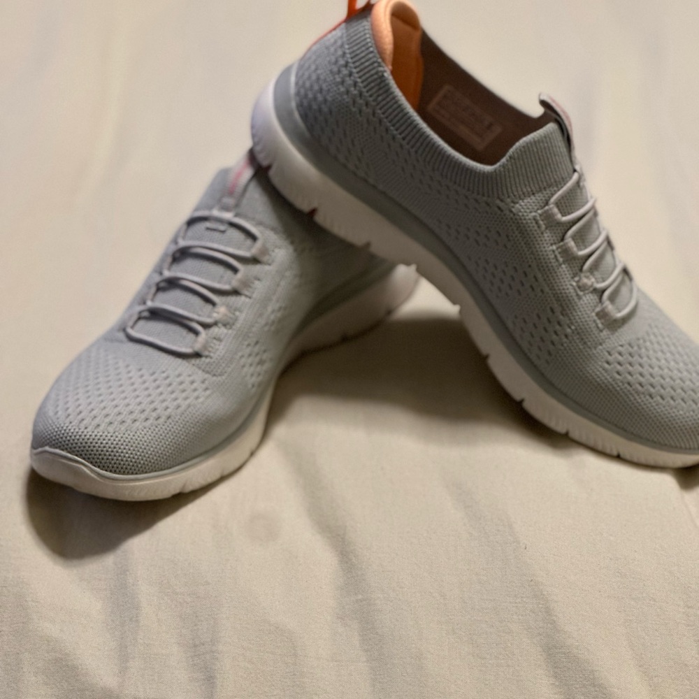 Skechers Summits vegan washable bungee sneakers women’s 7.5 - Picture 2 of 4